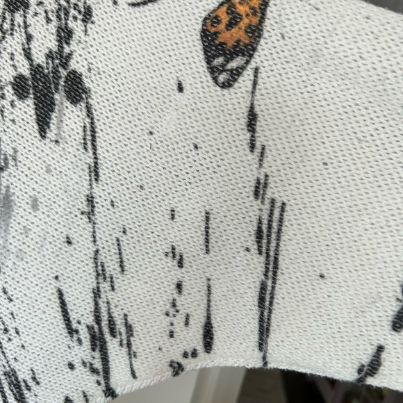 Luisa Rocco. Butterfly Lightweight Sweater - Picture 7 of 7